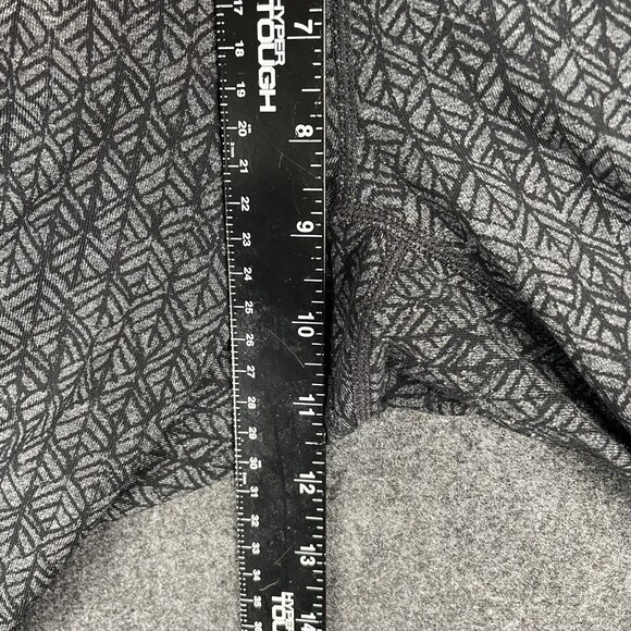 Prana Roxanne Printed Leggings Cropped Black Grey Stripes Geometric Sz Large EUC - Picture 6 of 7